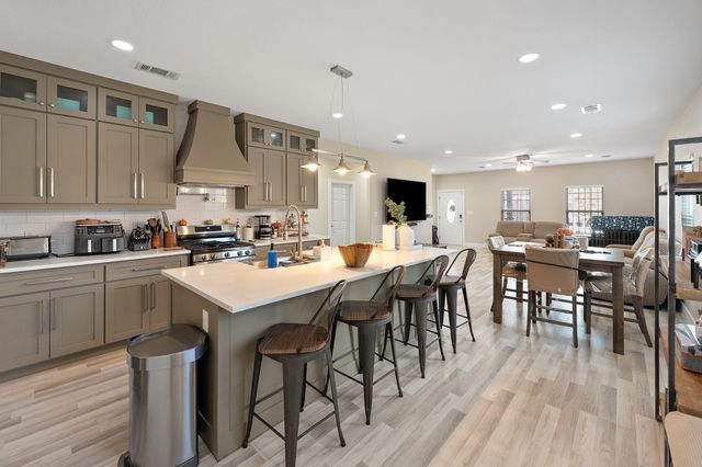 3330 Rutledge Street, Dallas, TX 75215