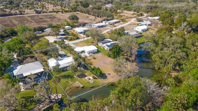 4871 Shady River LN, Fort Myers, FL 33905