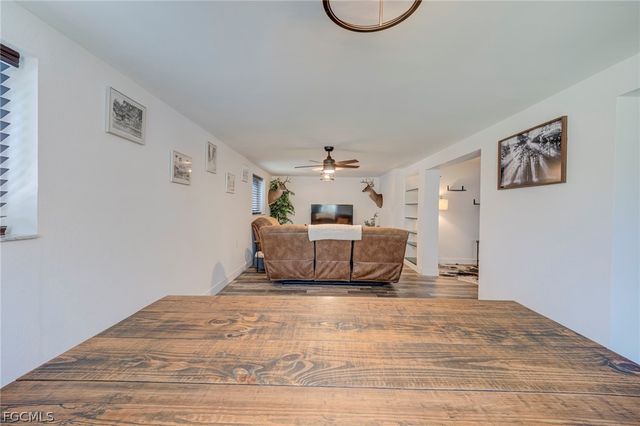 4871 Shady River LN, Fort Myers, FL 33905