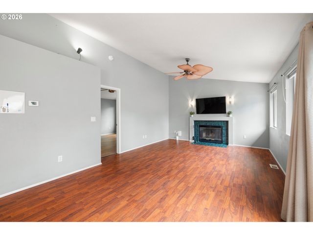 4590 Sw SAVANNAH Pl, Beaverton, OR 97078
