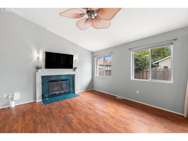 4590 Sw SAVANNAH Pl, Beaverton, OR 97078
