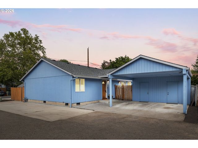 4590 Sw SAVANNAH Pl, Beaverton, OR 97078