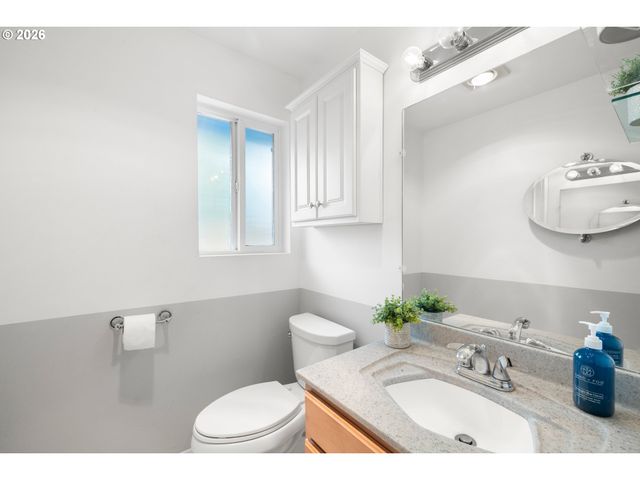 4590 Sw SAVANNAH Pl, Beaverton, OR 97078