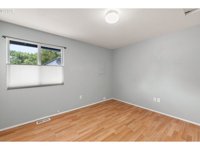4590 Sw SAVANNAH Pl, Beaverton, OR 97078