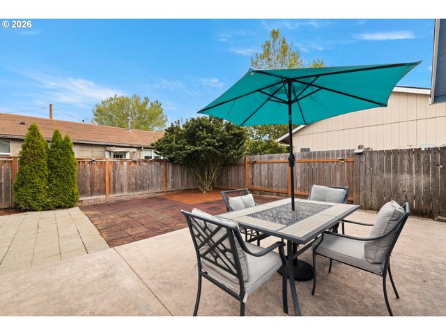 4590 Sw SAVANNAH Pl, Beaverton, OR 97078