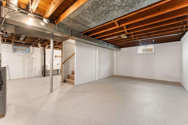 7104 Northcote Avenue, Hammond, IN 46324