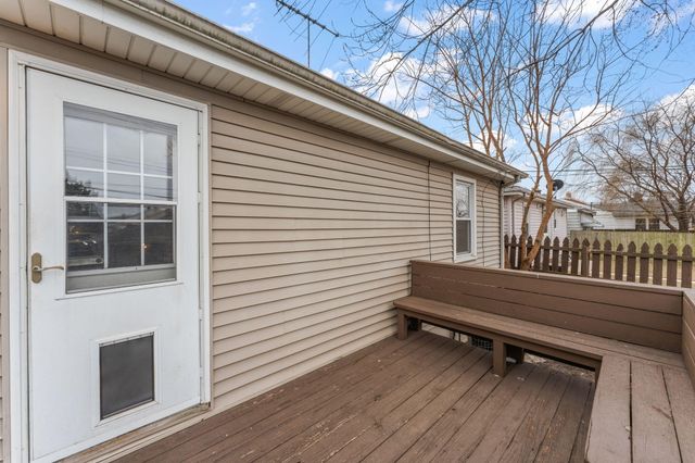 7104 Northcote Avenue, Hammond, IN 46324