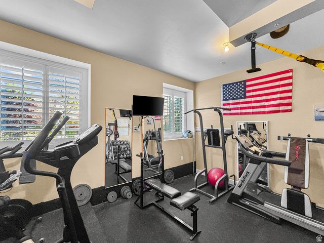 2631 E LOCKHART RD, Holladay, UT 84117