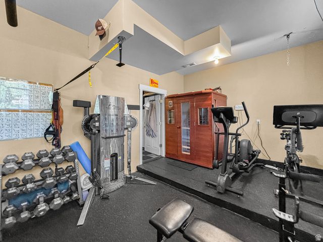2631 E LOCKHART RD, Holladay, UT 84117