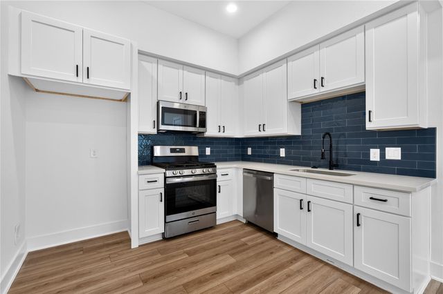 4822 Creekmont Drive A, Houston, TX 77091