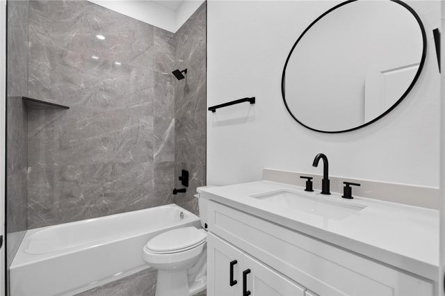 4822 Creekmont Drive A, Houston, TX 77091