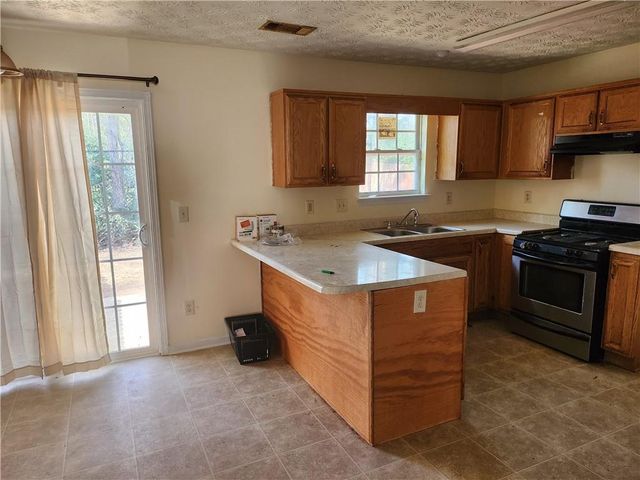 2935 Fields Drive, Lithonia, GA 30038