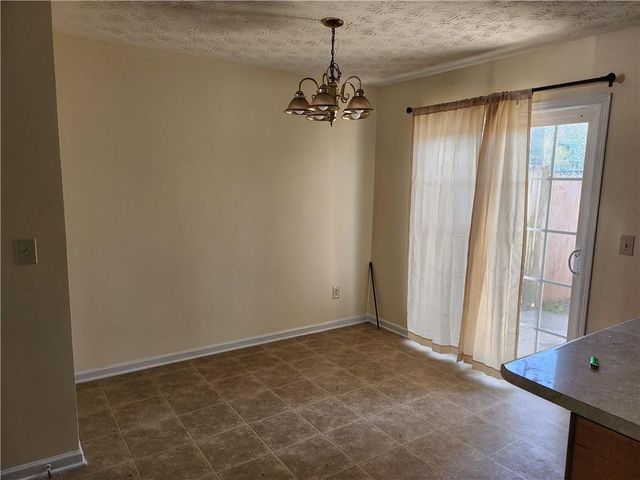 2935 Fields Drive, Lithonia, GA 30038