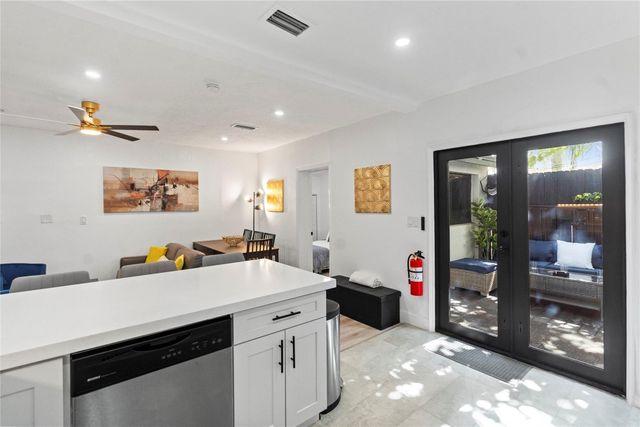 719 NE 36th Street, Oakland Park, FL 33334