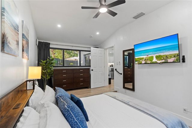 719 NE 36th Street, Oakland Park, FL 33334