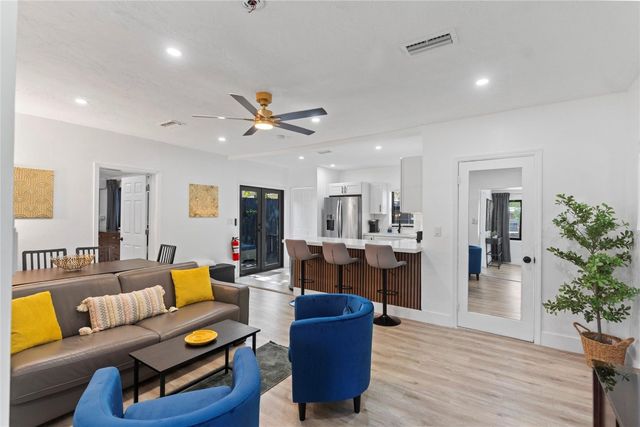 719 NE 36th Street, Oakland Park, FL 33334