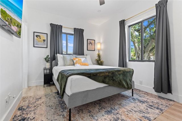 719 NE 36th Street, Oakland Park, FL 33334