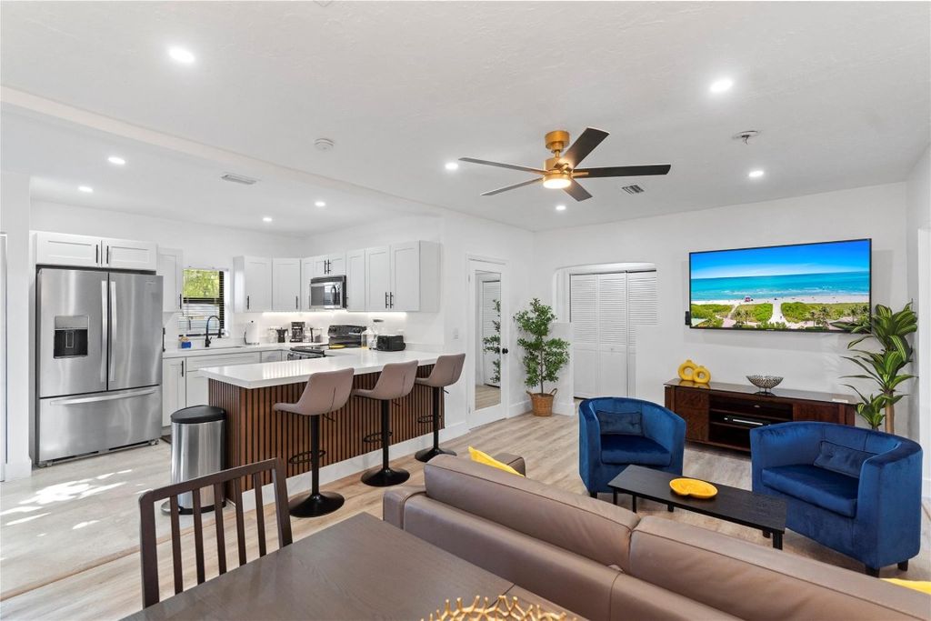 719 NE 36th Street, Oakland Park, FL 33334