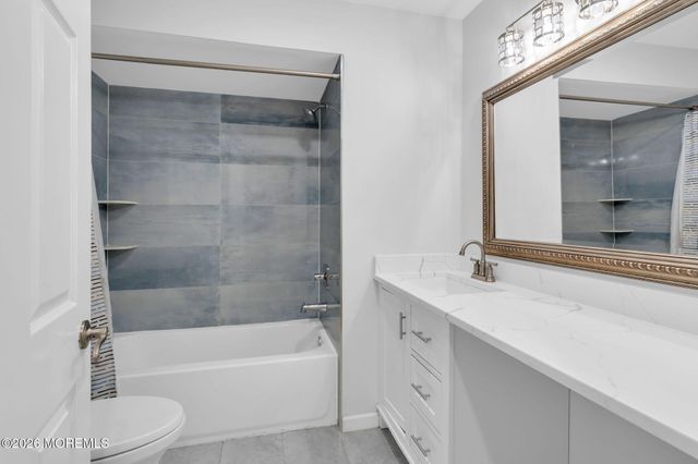 516 Woodbine Lane, Lakewood, NJ 08701