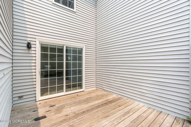 516 Woodbine Lane, Lakewood, NJ 08701