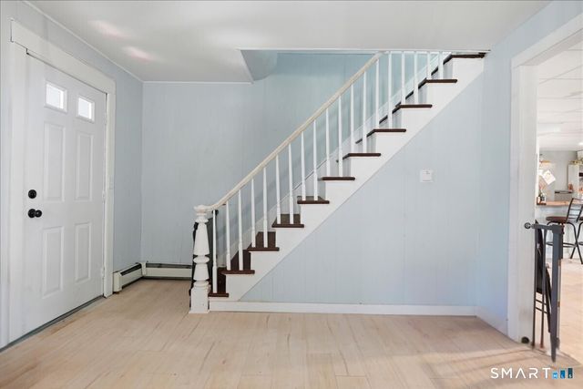 68 Division Street, Norwich, CT 06360