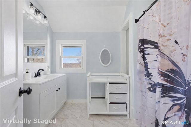 68 Division Street, Norwich, CT 06360