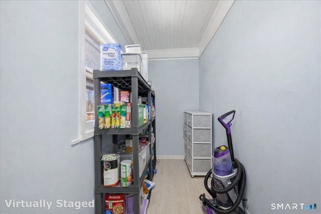 68 Division Street, Norwich, CT 06360