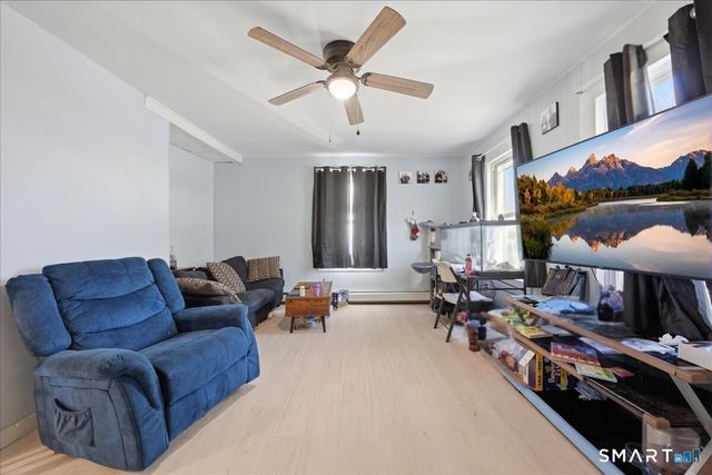 68 Division Street, Norwich, CT 06360