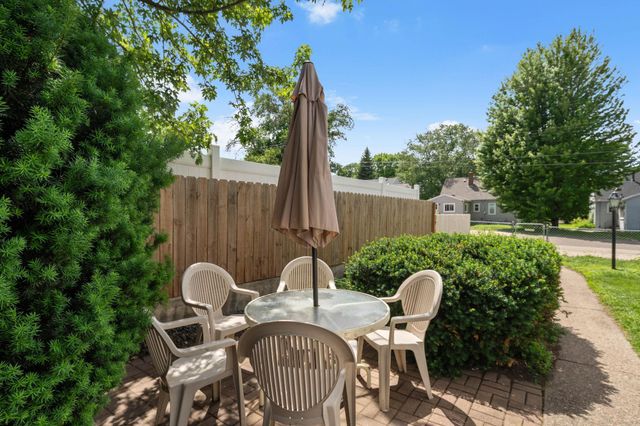 3611 Lee Avenue N, Robbinsdale, MN 55422