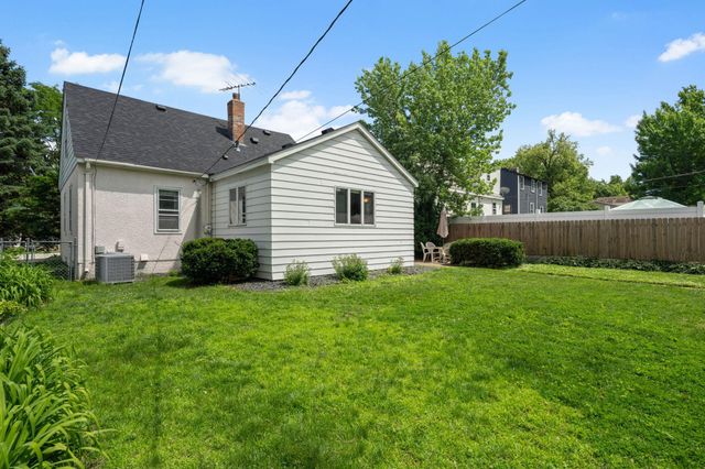3611 Lee Avenue N, Robbinsdale, MN 55422