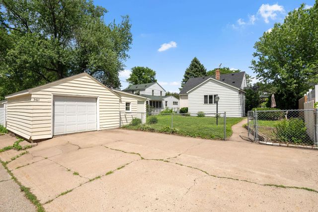 3611 Lee Avenue N, Robbinsdale, MN 55422