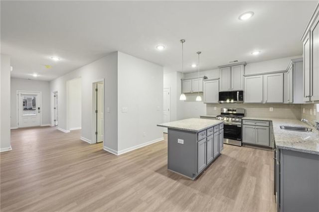 3726 Heron Creek Court, Loganville, GA 30052