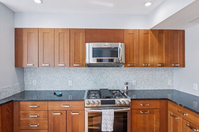 21 Oak St 1, Boston, MA 02129