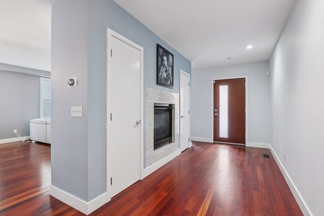 21 Oak St 1, Boston, MA 02129