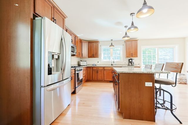 30 Town Farm Rd, North Brookfield, MA 01535
