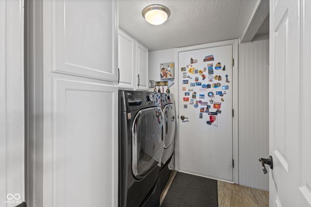 4776 Oakton Way, Greenwood, IN 46143