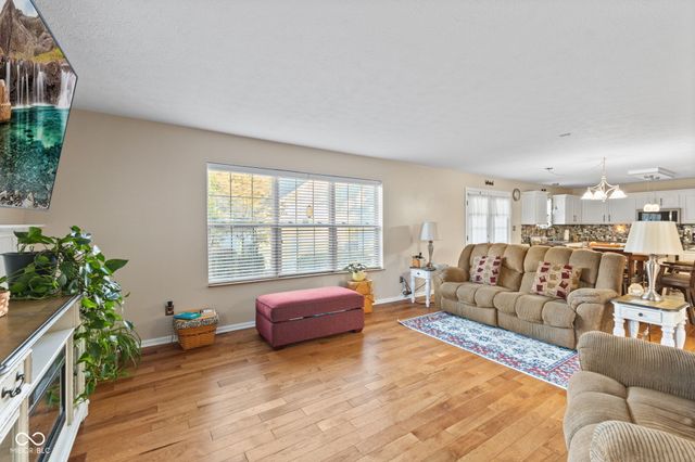 4776 Oakton Way, Greenwood, IN 46143