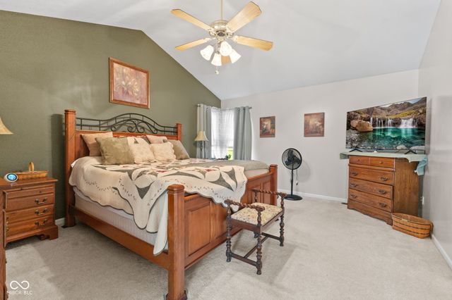 4776 Oakton Way, Greenwood, IN 46143