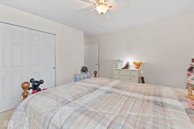 4776 Oakton Way, Greenwood, IN 46143