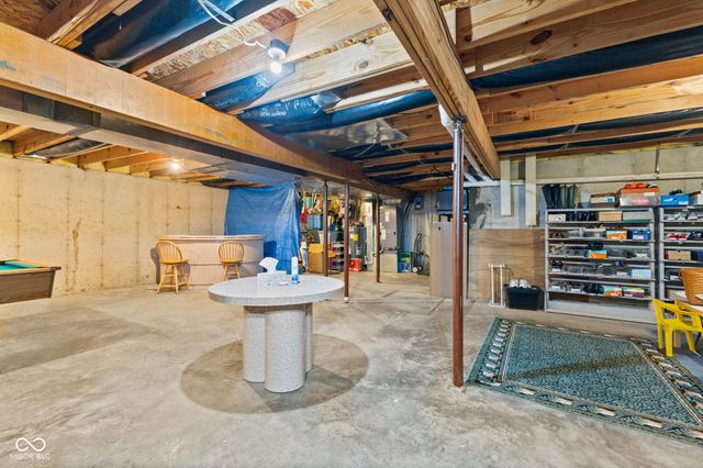 4776 Oakton Way, Greenwood, IN 46143