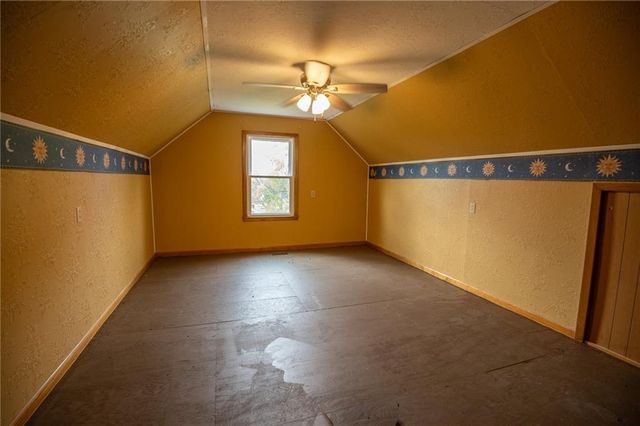 313 N College Street, Princeton, MO 64673