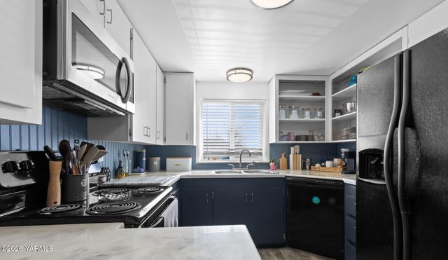 904 N 28th Ave, Yakima, WA 98902