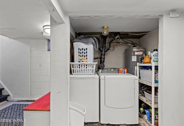 904 N 28th Ave, Yakima, WA 98902