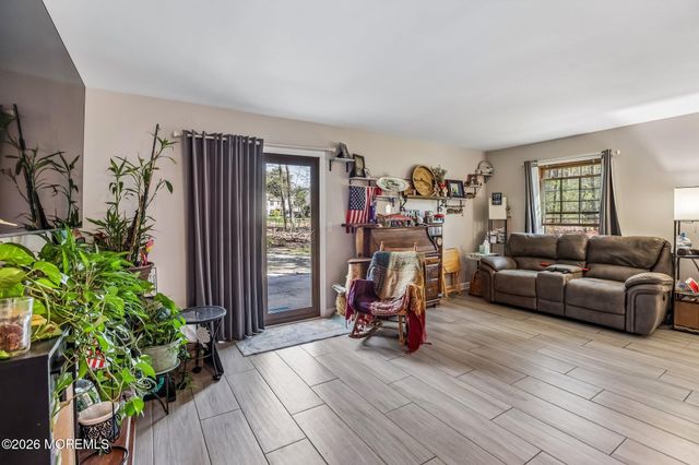 197 Azalea Circle, Jackson, NJ 08527