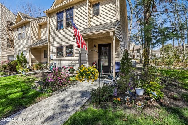 197 Azalea Circle, Jackson, NJ 08527