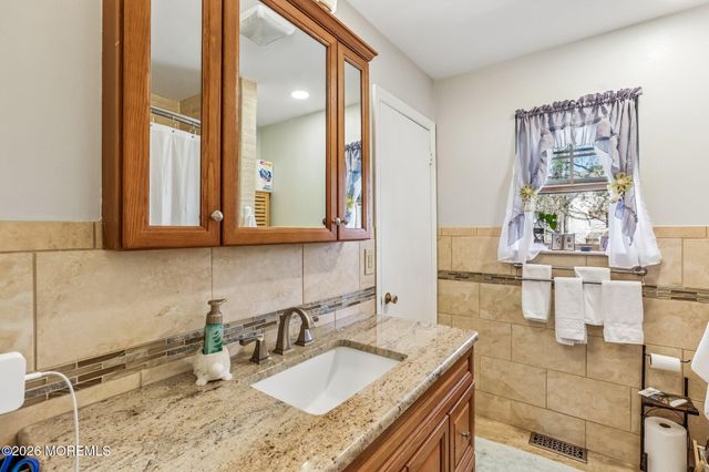 197 Azalea Circle, Jackson, NJ 08527