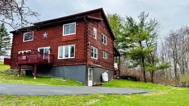 12 Wyms Heights Drive, Marlboro, NY 12542