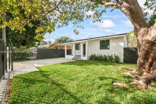 1739 NW 67th St, Miami, FL 33147