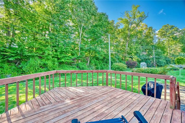 68 Kensington Court, Greece, NY 14612