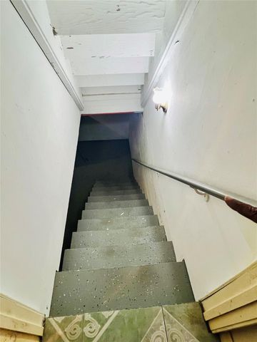 132 Carson Court, Houston, TX 77004